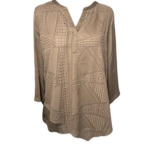 NWT Chico's 0/Small Texas Taupe Embroidery Overlay 3/4 Sleeve Popover Blouse